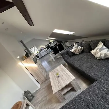 아파트 Panoramablick In *